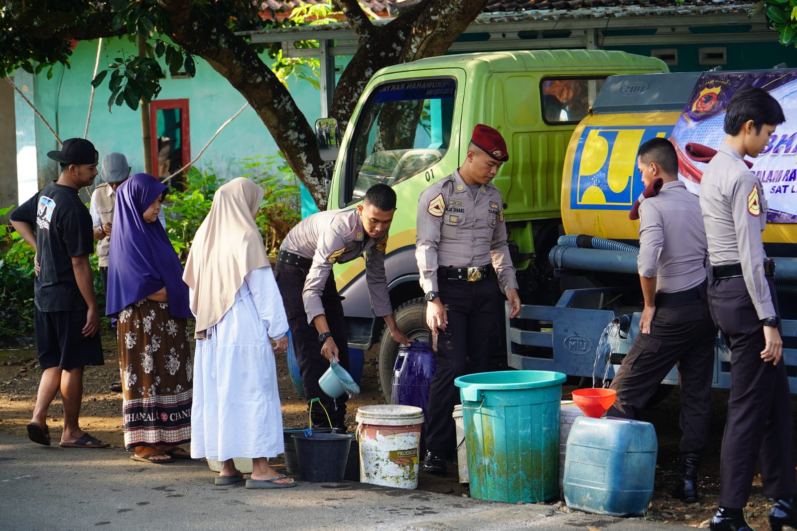 Polres Tasikmalaya Menggelar Bakti Sosial